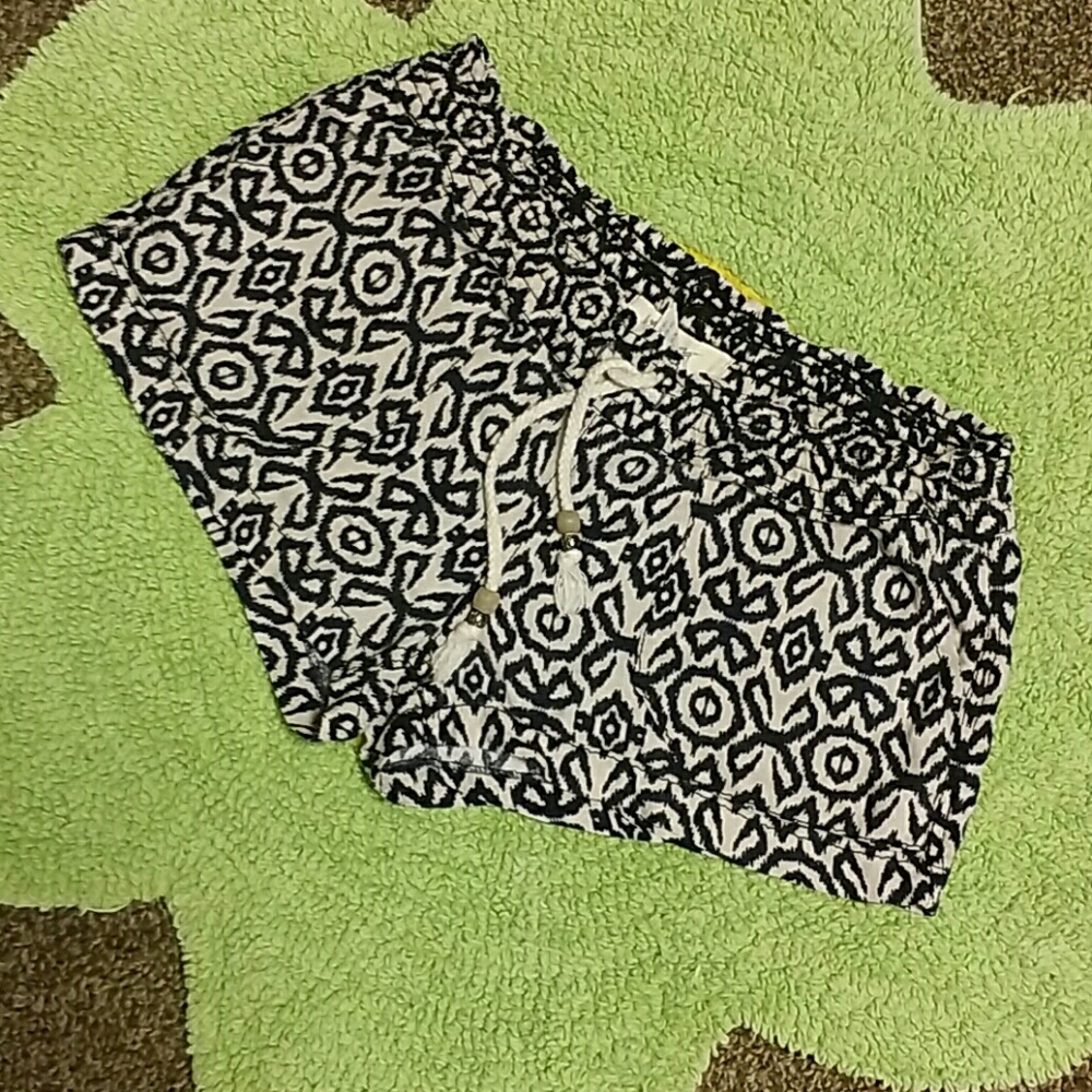 Aztec printed shorts